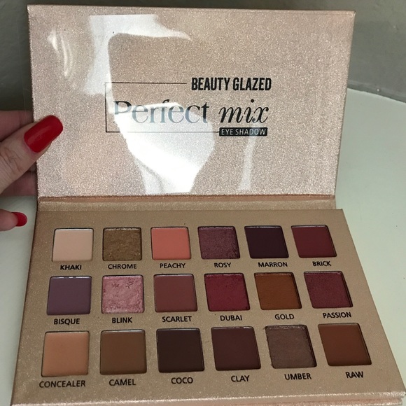 💓Host Pick 💓pigmented eye shadow - Picture 7 of 8